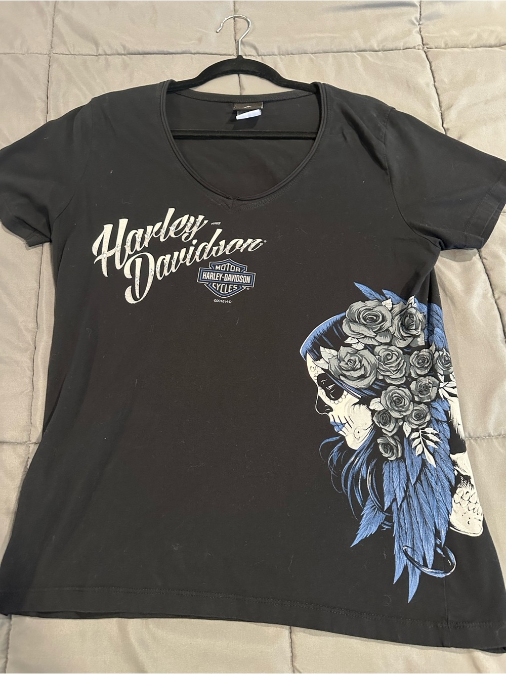 Harley-Davidson Black Tee with Blue Floral Skull Graphic